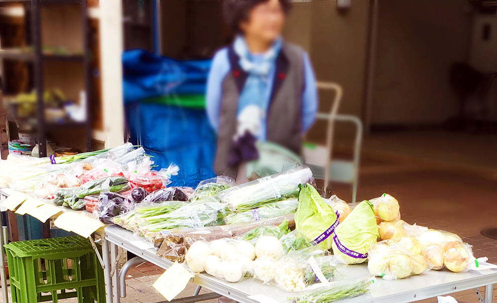 永山名店街さつき祭りにて野菜の販売