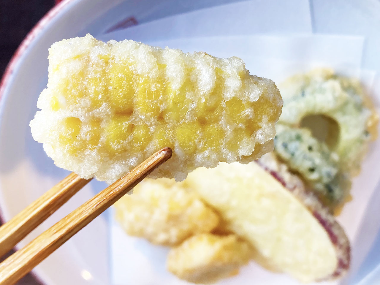 バルコニーで頂く天ぷら＆蕎麦が最高！『そば天ぷらつばき』からあげ専門店さくら敷地内に8月10日オープン！