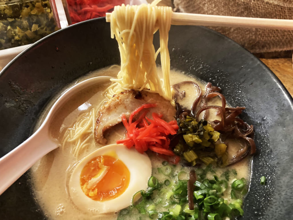 どこか懐かしい屋台風のラーメン店『とん龍』に行ってきました！