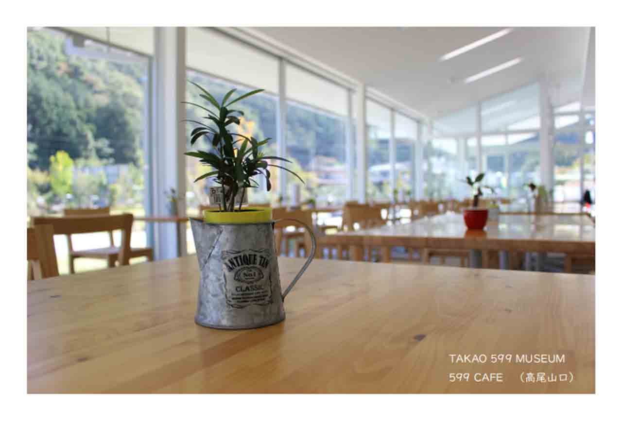 東京で森を感じるカフェを喫茶店で眺める「東京の森のカフェ 写真展」ケトルドラムで10月18日より開催