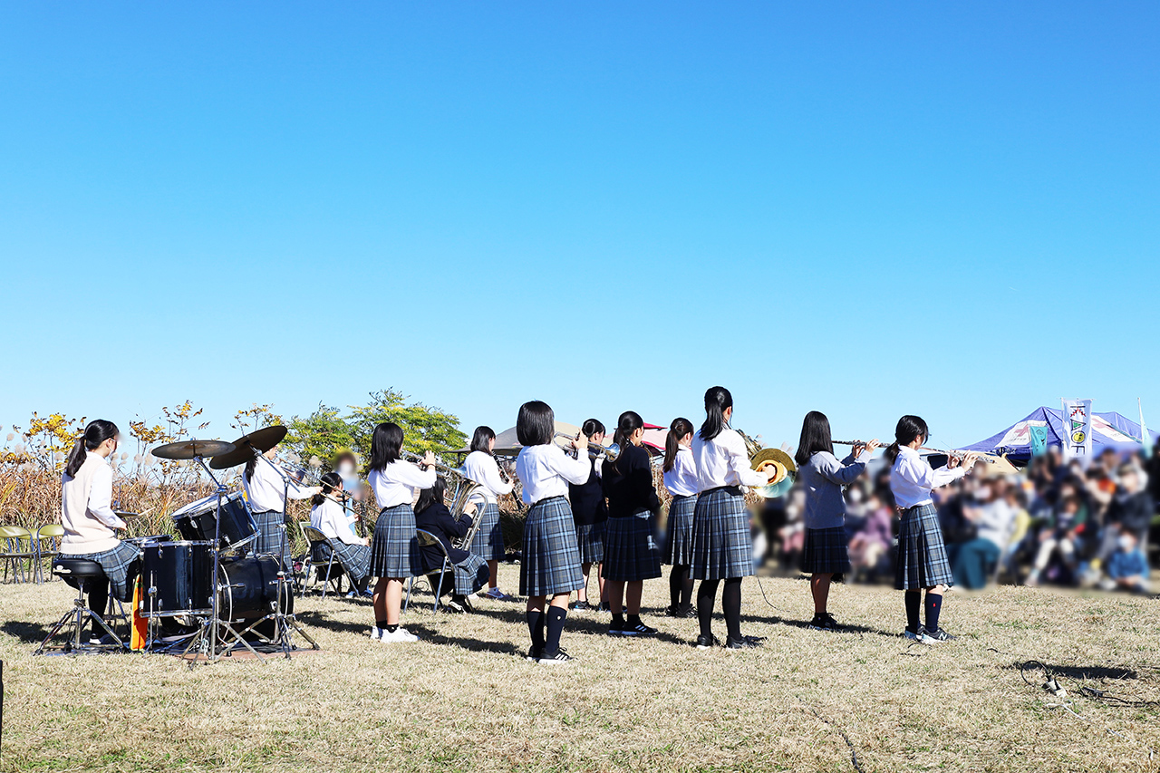 「KAOハニーマルシェ」好評！「水辺でマルシェ」が多摩川河川敷で開催されました！