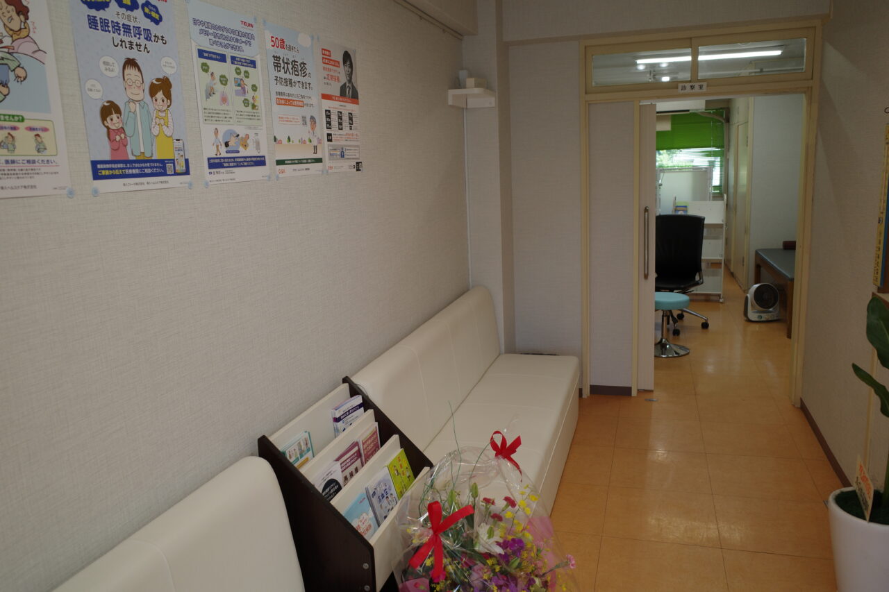 7月1日にオープンする永山諏訪内科呼吸器内科、待合室の様子