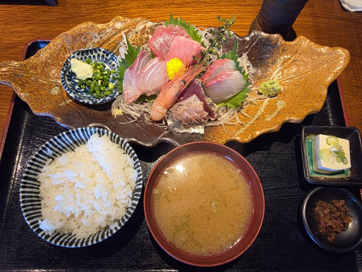 梅月看板メニューの刺身御前