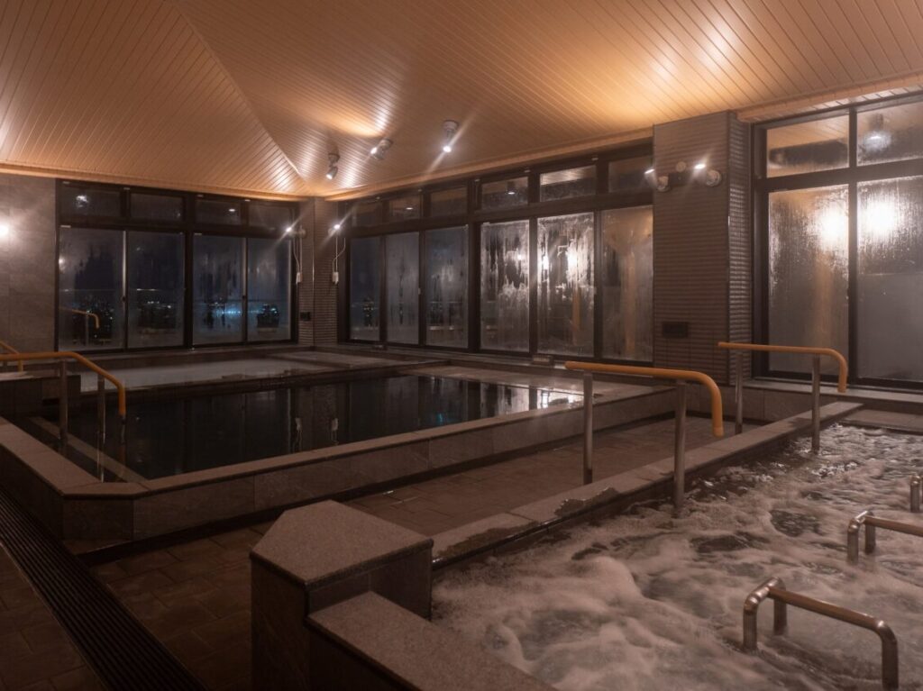 【稲城市】よみうりランド隣接「花景の湯」にて、平日夜限定の「特別ナイト入館券」が期間限定で販売！