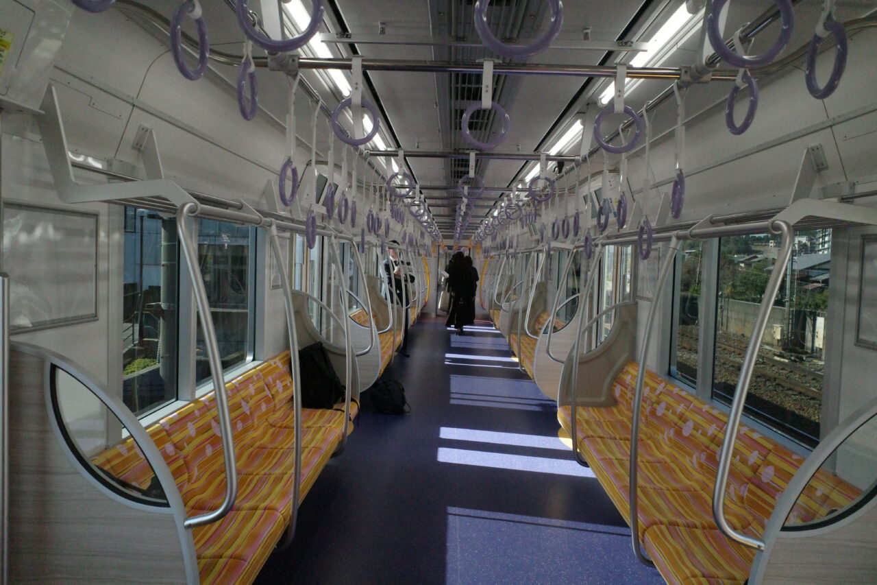 京王2000系の内観