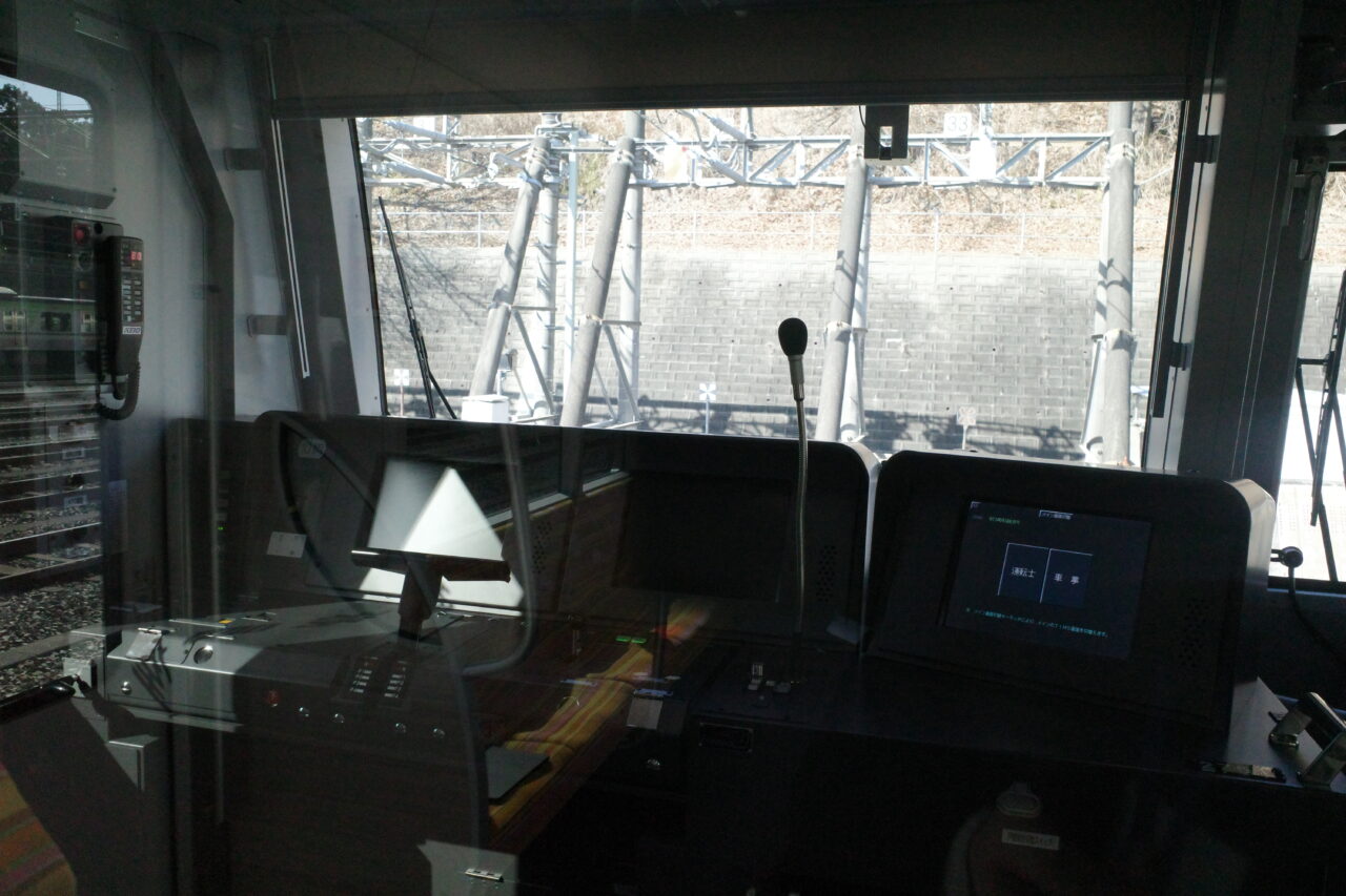 京王2000系運転席の様子